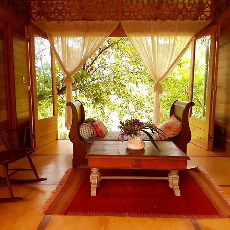 Loma Sibo Bed & Breakfast Montezuma Exterior photo
